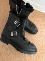 Verkaufe neue Stiefel von Zara Bremen - Gröpelingen Vorschau
