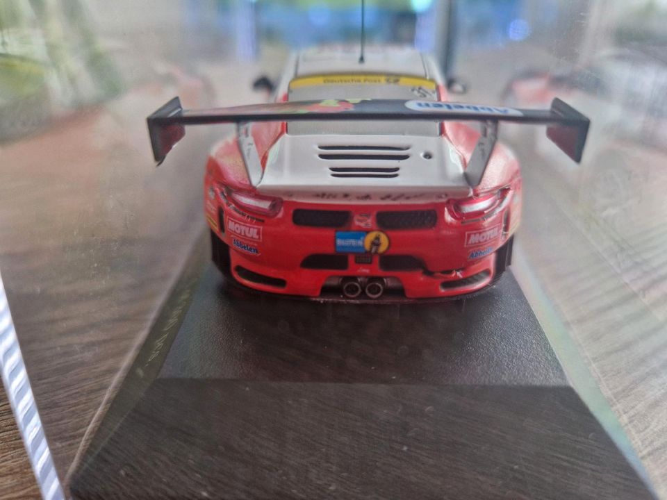 MINICHAMPS PORSCHE FRIKADELLI RACING in Gladbeck