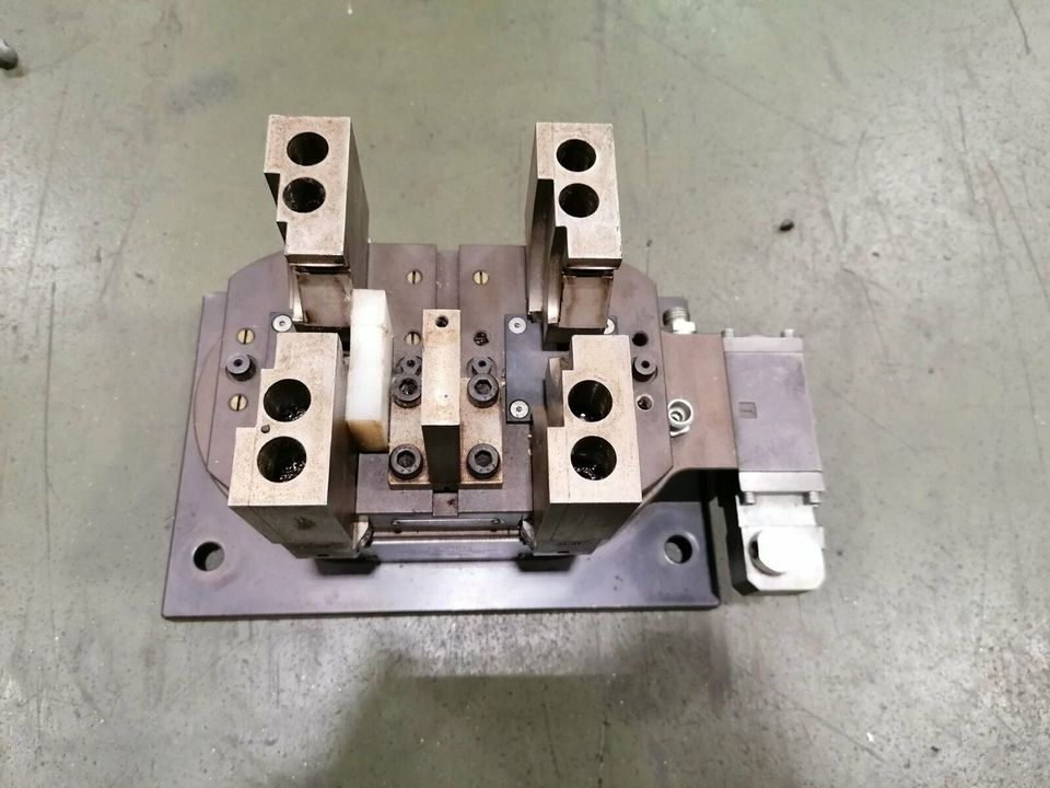 Somatec Backenspannblock Spannblock Hoerbiger HV7173-7000 in Eisenach