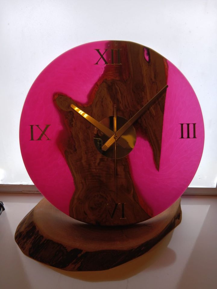 NEU edle Epoxidharz Wanduhr Uhr für Büro Haus Wohnzimmer PINK in Ennepetal