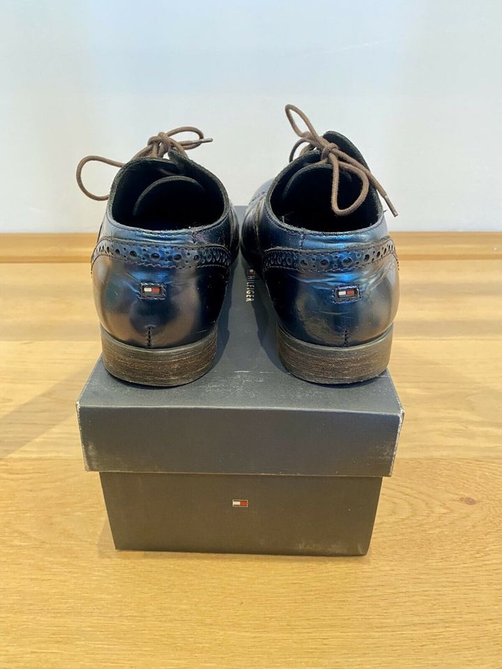 Tommy Hilfiger Budapester blau Metallic Gr.38 in Dortmund