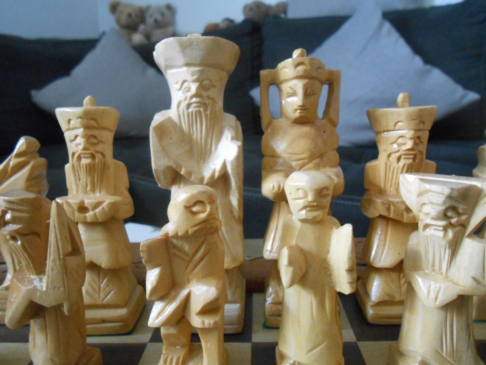 Schachspiel, Figuren und Brett Holz, vollständig, 46 x 46 cm in Bottrop