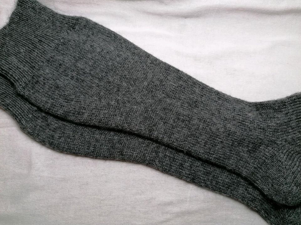 Warme Wollsocken mit Alpakawolle Regia Alpaca Soft neu Handarbeit in Emstek