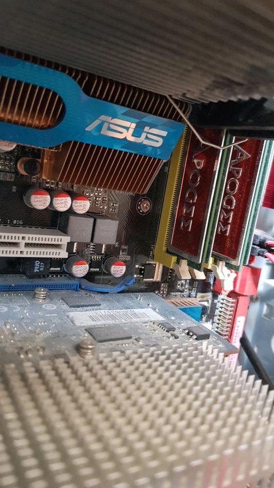 PC System mit ASUS Mainboard und viel Zubehör in Stuttgart