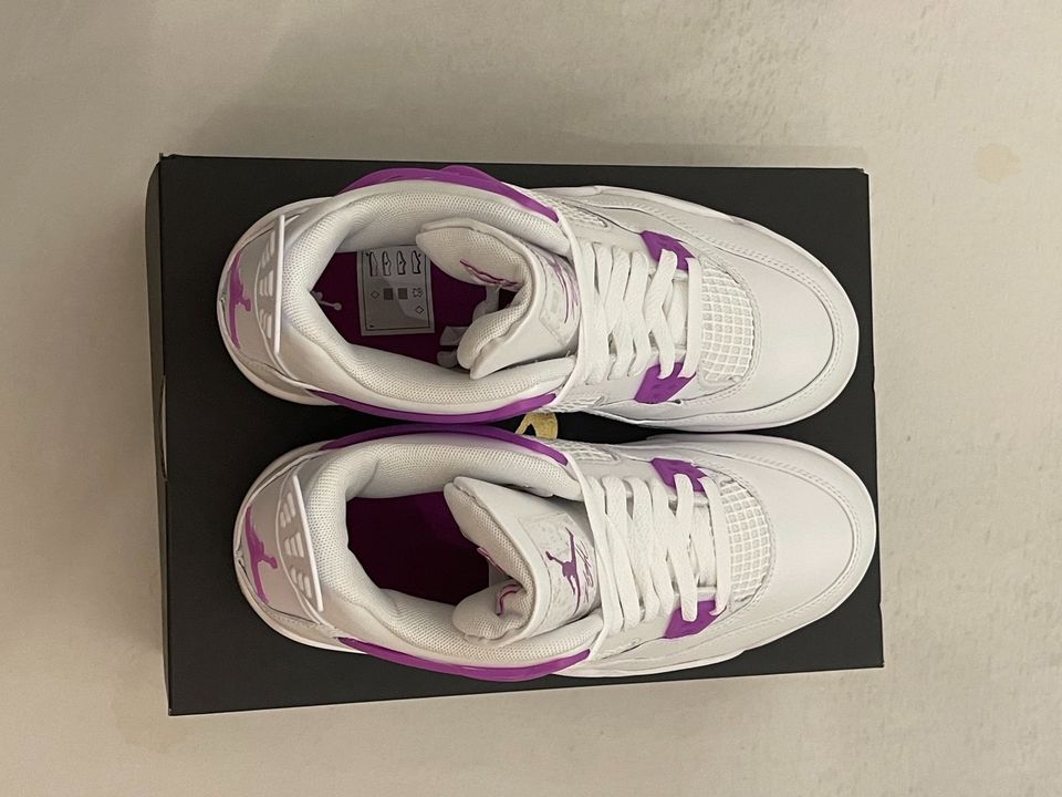 Nike Air Jordan 4 GS Hyper Violet Lila Weiß 40 NEU in Meerbusch