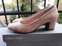 Neu mit OVP Marco Tozzi Pumps Gr. 38 Hessen - Offenbach Vorschau