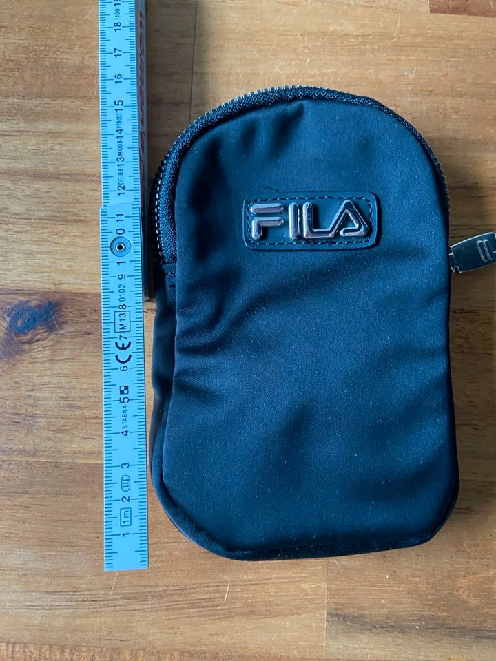 FILA Anhängetasche Gürteltasche in Norderstedt