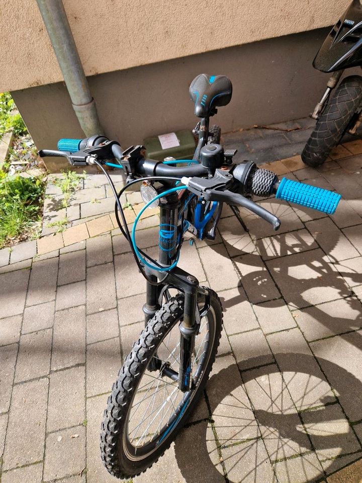 Fahrrad junge in Mainz