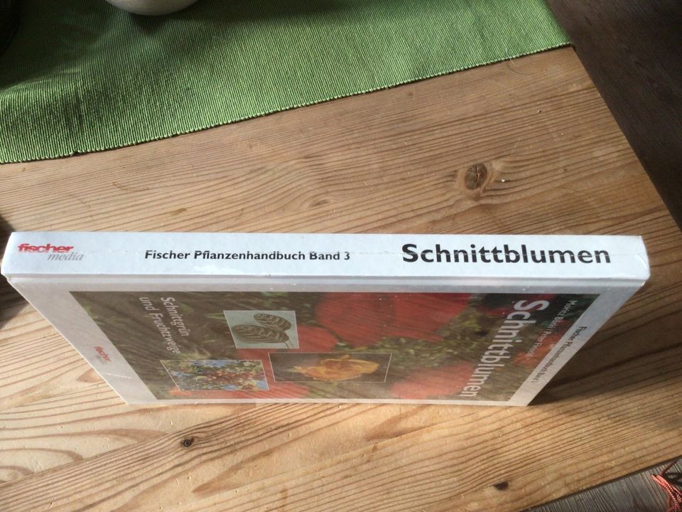 Buch neu ungeöffnet Schnittblumen in Grolsheim