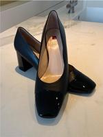 NEU Högl Schuhe Pumps schwarz Leder Lack 41 Nordrhein-Westfalen - Euskirchen Vorschau