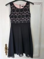 Kleid schwarz mit floralem Muster Gr. S Bayern - Alzenau Vorschau