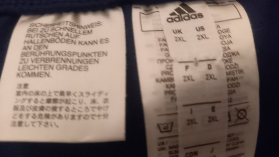 Trainingshose Adidas neu Farbe blau, 50% Angebot Grösse 2XL (Coup in Potsdam