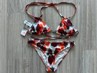 Bikini Set mit Hose orange/rot/türkis Größe 36 Neu mit Etikett Pr Nordrhein-Westfalen - Solingen Vorschau