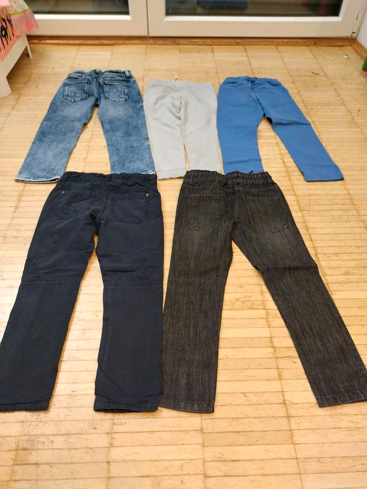 Jeans Gr. 116 C & A 5 Hosen Jungen in Kempen
