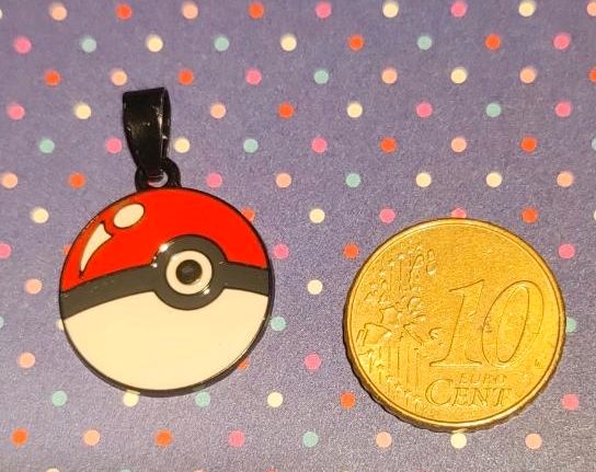 Pokemon Charms Anhänger in Erkelenz