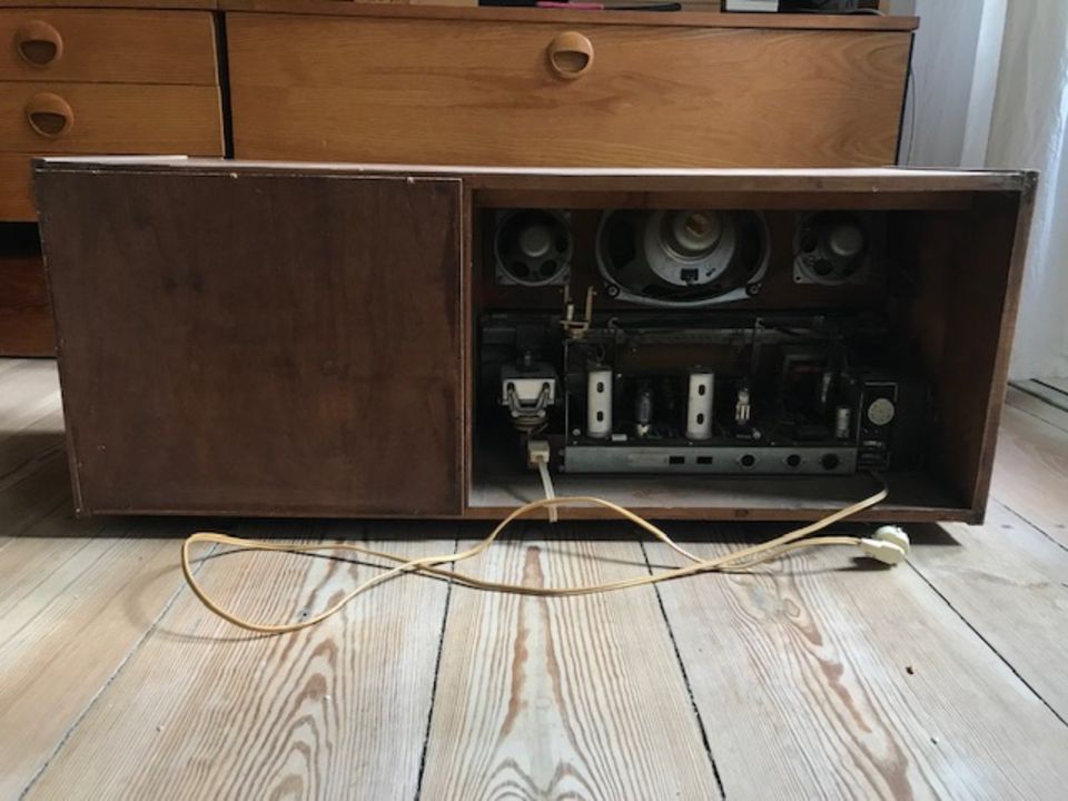 altes Radio zum neu Aufbauen in Berlin