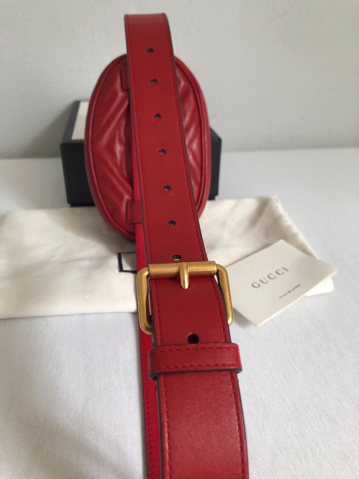 Gucci Marmont Gürteltasche Tasche Bauchtasche Umhängetasche Rot in München