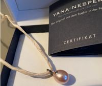 Neue YANA NESPER Designer-Perle mit blauem Saphir in Geschenkbox München - Moosach Vorschau