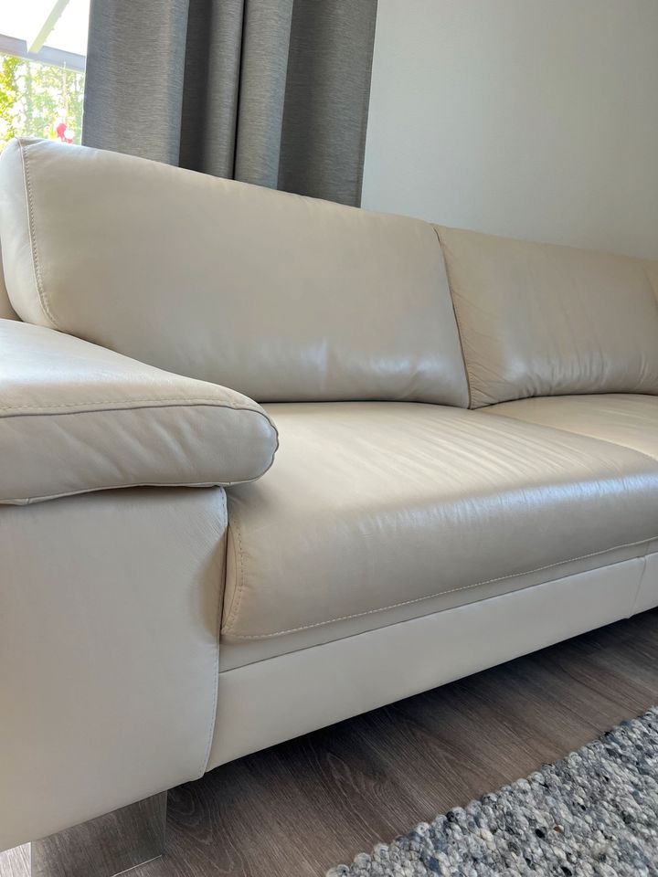 Couch  Rundecke  Leder  Farbe beige wie neu !! in Hemmingen