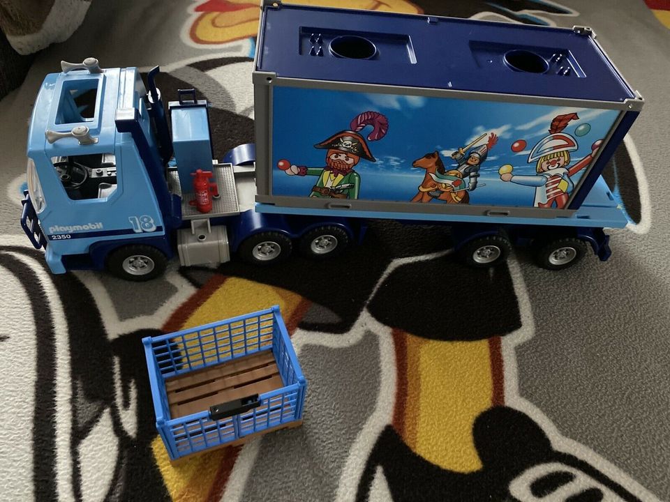 Playmobil LKW Transporter in perfektem Zustand in Leer (Ostfriesland)