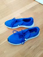 Nike Turnschuhe gr.39 Nordrhein-Westfalen - Remscheid Vorschau