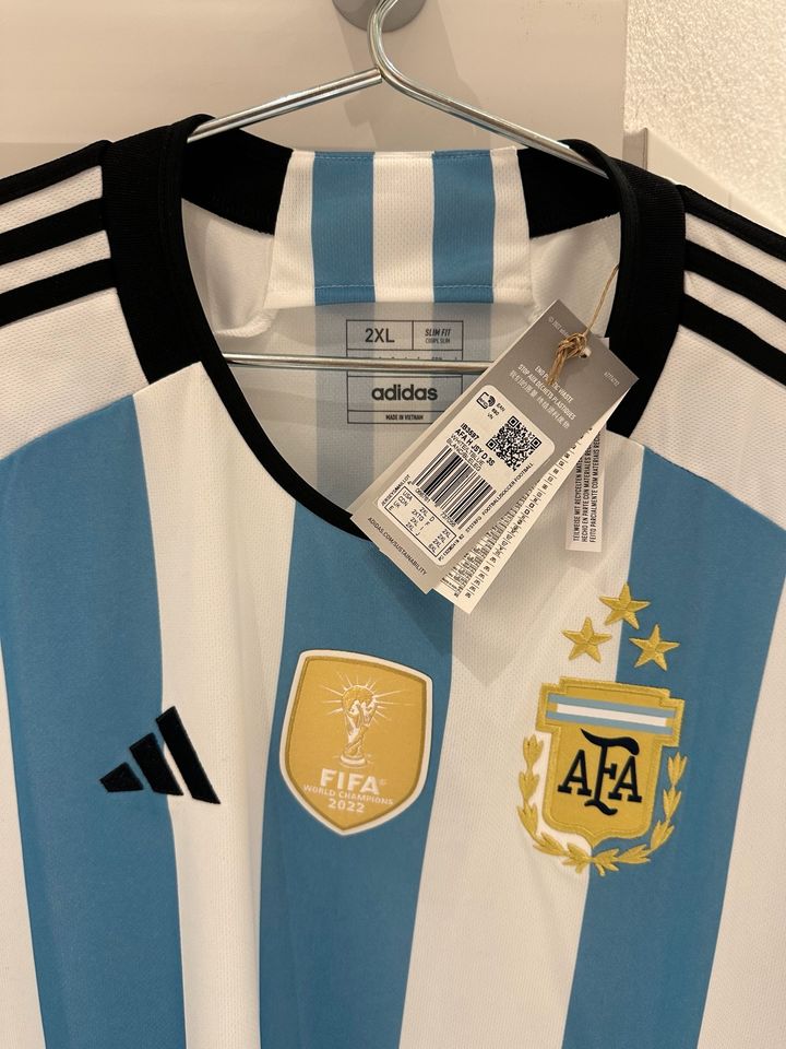 Trikot Argentinien Adidas WM 2022 Messi World Cup Patch XXL in Laupheim