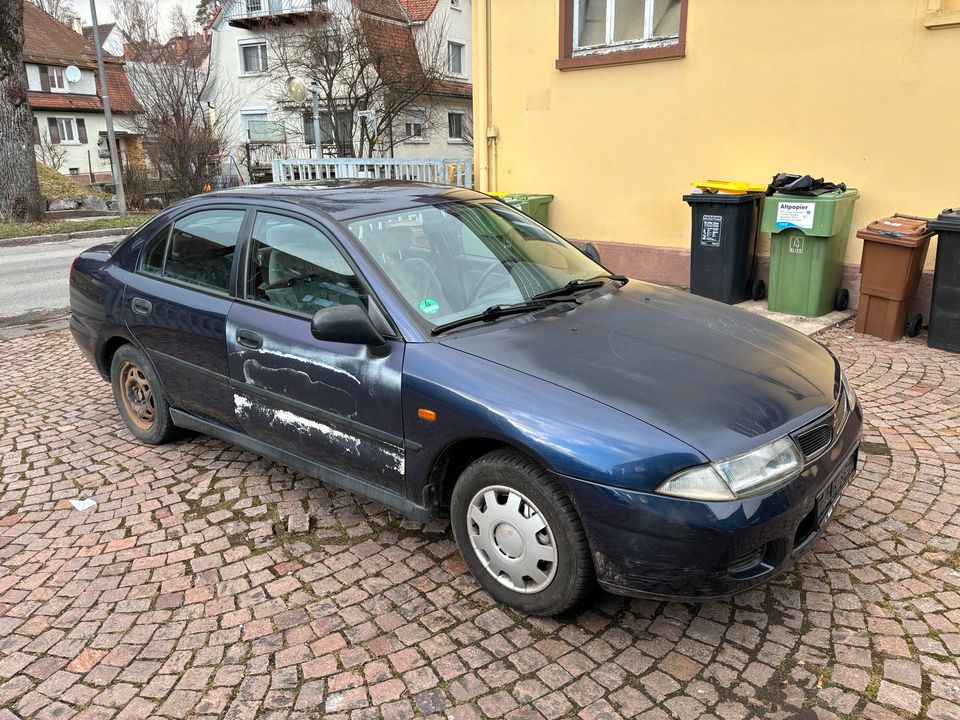 Mitsubishi Carisma 1600 GLX Limo Klima Euro2 Benzin Ez1997 Tüv in Donaueschingen