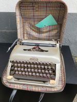 Schreibmaschine Adler Privat + Anleitung + Koffer alles original Aachen - Aachen-Mitte Vorschau