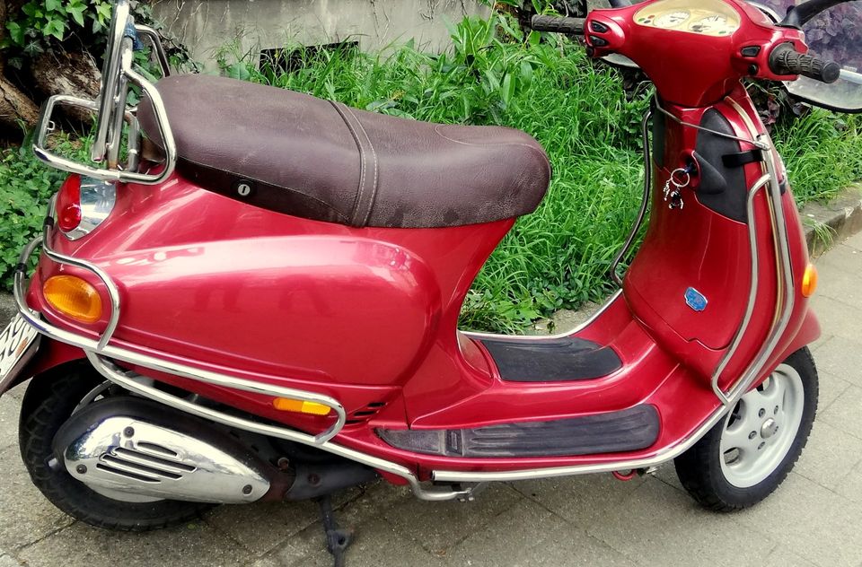 Vespa ET4 1996 125 ccm 11 PS in Braunschweig