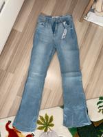 Bershka Flare Jeans neu Niedersachsen - Hameln Vorschau