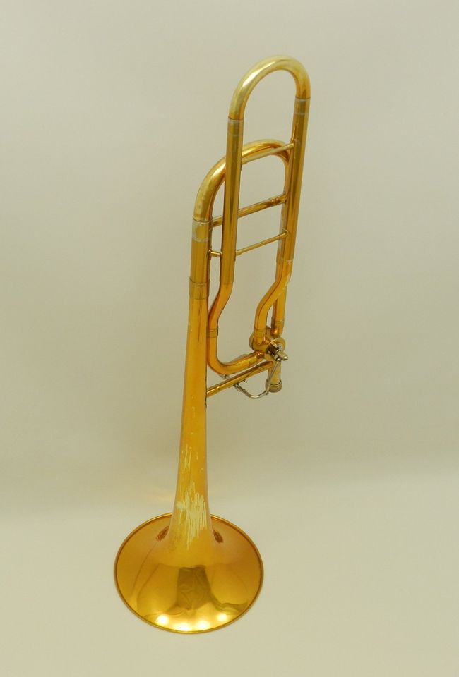 Trombone Posaune Bb/F CONN (88H) DR23-213 in Görlitz