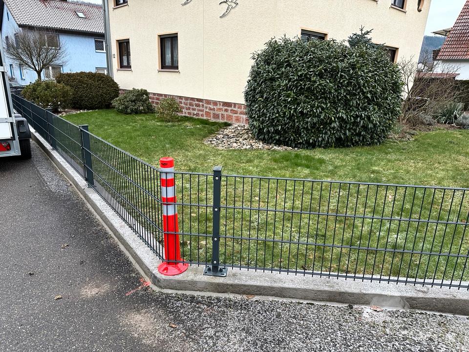 Doppelstabmattenzaun Gittermattenzaun Tor Sichtschutz Gabionen in Erlenbach am Main 