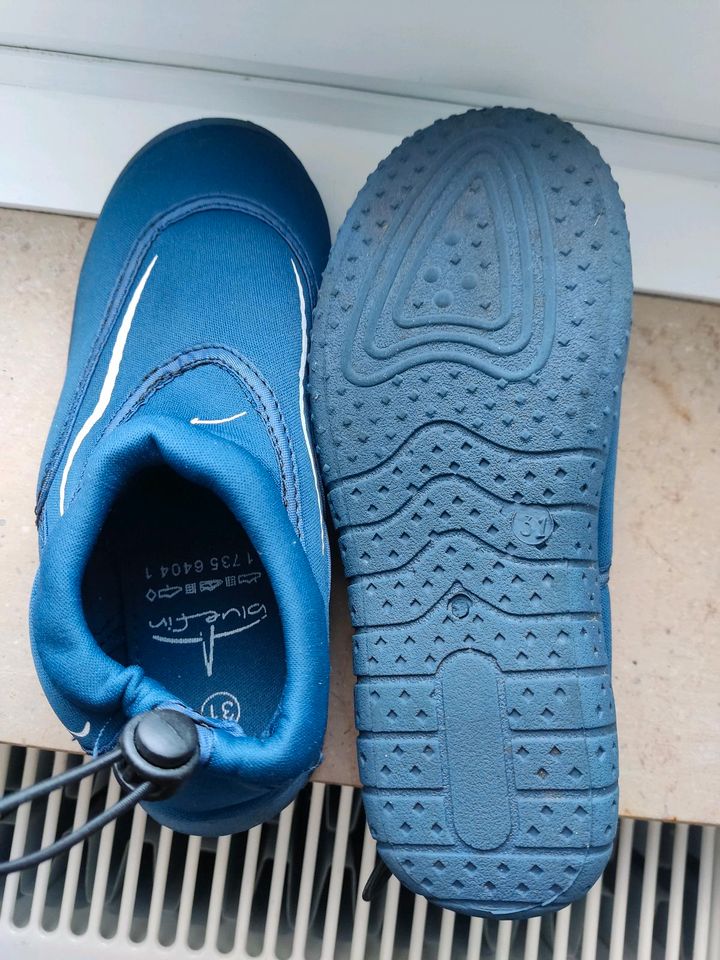 Badeschuhe Wasserschuhe Kinder 31 in Waltrop