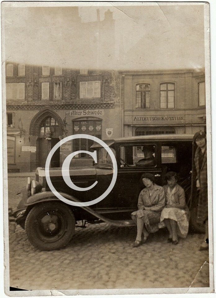 Altes Foto Kaffeestube Alter Schwede Wismar Oldtimer Auto 1920er in Wolfenbüttel