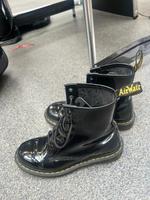 Dr. Martens Boots Größe 39 Lackoptik Niedersachsen - Schapen Vorschau