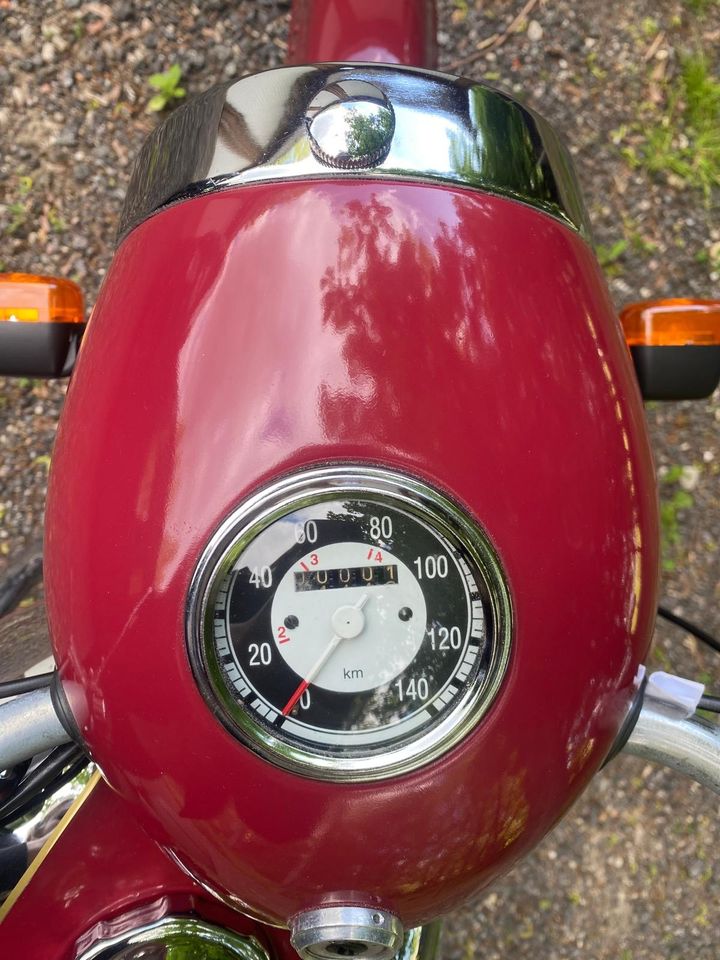 Oldtimer - Motorrad „Jawa 354/06“, Bj. 1963 in Plate