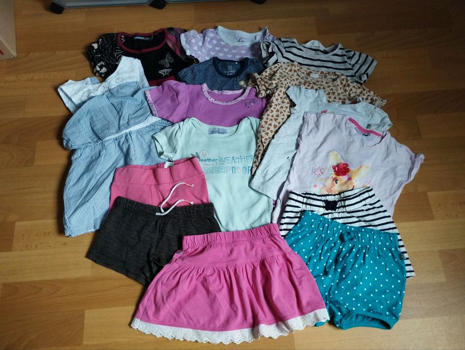 Paket Mädchen Kleidung Sommer Gr. 86 - 92 in Grimma