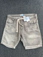 Herren Shorts (Sweatmaterial)  von Watsons Gr. Xl(56) Nordrhein-Westfalen - Meckenheim Vorschau