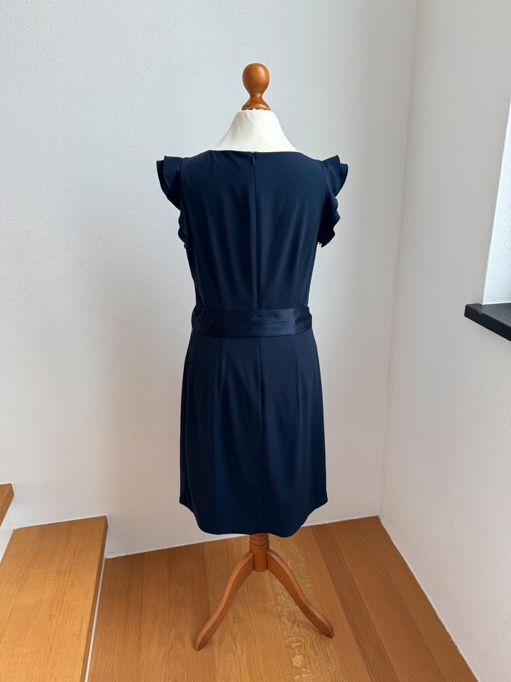 Esprit Selection Etuikleid Kleid dunkelblau Gr. 36 in Wolfersdorf