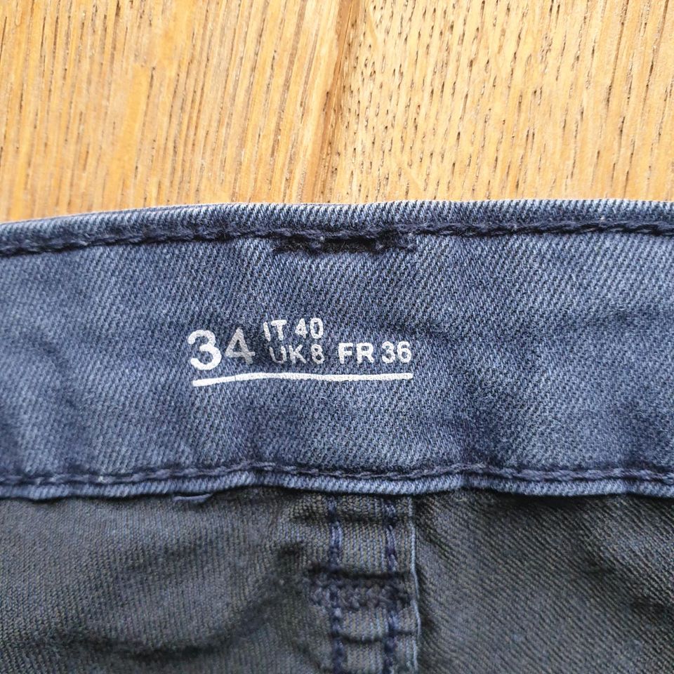 Jeans-Short in Lichtenfels