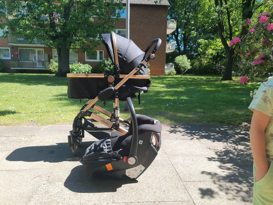 Kinderwagen mit Babyschalle in Norderstedt