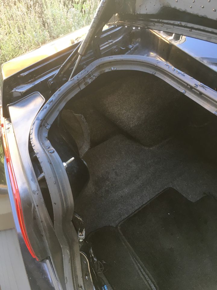 Ford Mustang GT V8 Schalter schwarz Leder Carfax in Mainz