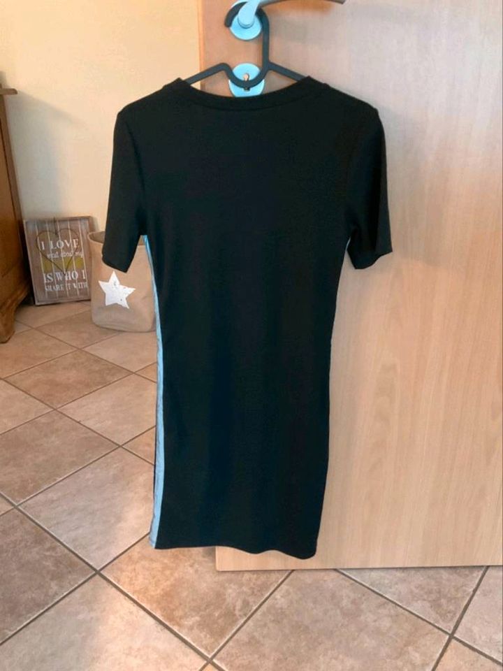 Kleid Shirtkleid H&M Größe 34 M Bekleidung Bekleidungspaket in Geldern