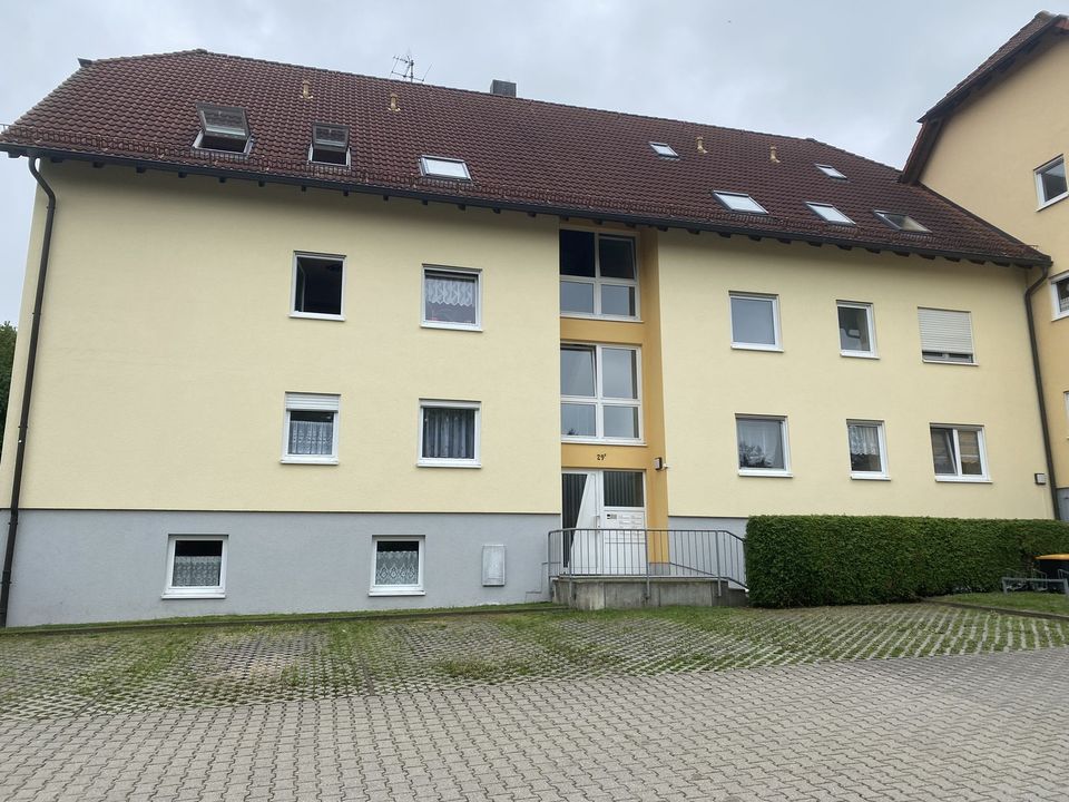 Provisionsfrei: Gepflegt 3-Zimmer-Wohnung mit Terrasse inkl. Stellplatz in Bannewitz