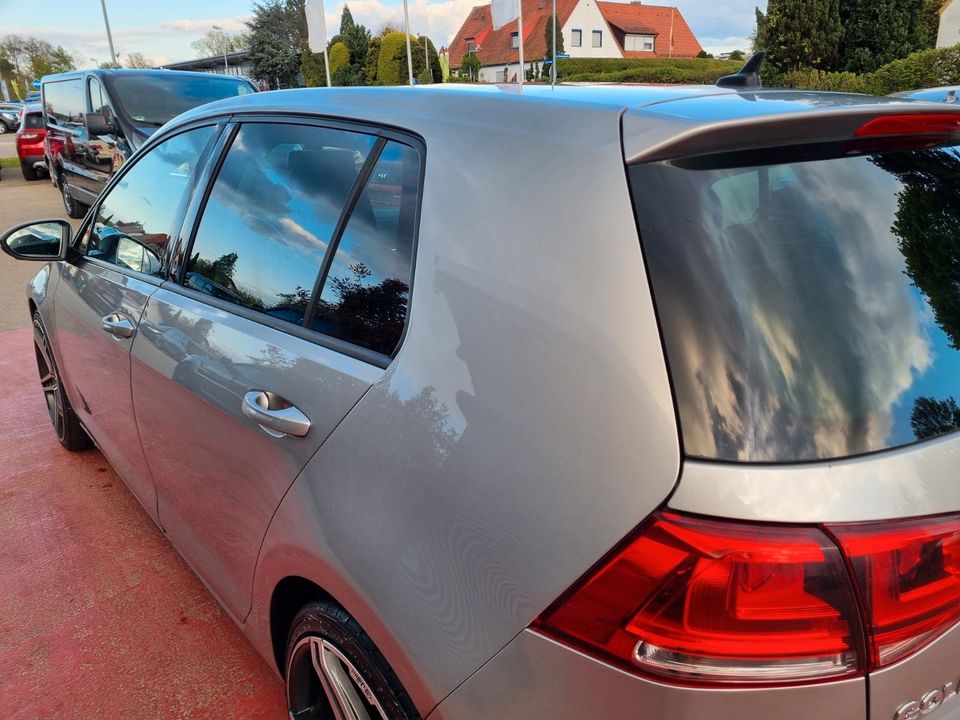 Volkswagen Golf VII Lim. Highline BMT 19"Alufelgen in Weißenhorn