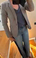 Grauer Blazer von H&M in grau- Gr. 38 - top Zustand Hessen - Münzenberg Vorschau