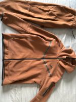 Nike tech set Hose + jacke Nordrhein-Westfalen - Dorsten Vorschau