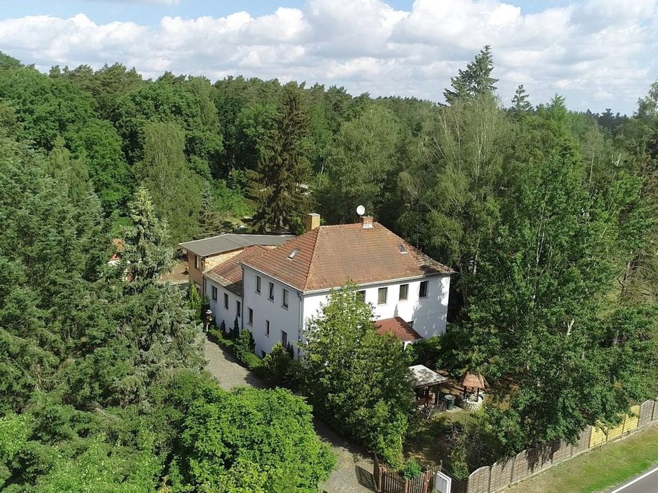 Charmantes Mehrfamilienhaus mit 12 Wohneinheiten und Ausbaupotenzial in Wiesenburg/Mark