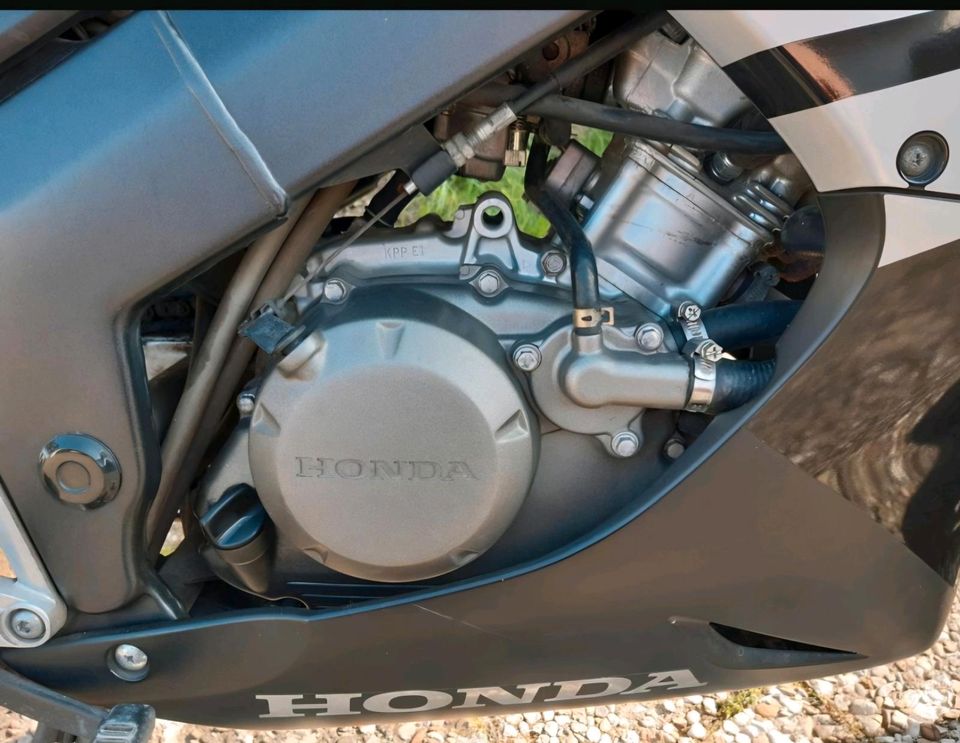 Honda CBR 125R in Hameln