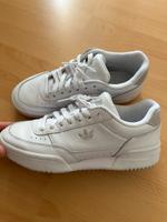 Adidas Sneaker Court Super Schuh weiß Gr. 38,5 Hessen - Fritzlar Vorschau